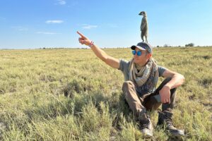 Revisiting the place where I first went on Safari: the Makgadikgadi Salt Pans of Botswana (first trip was in Oct 2001). Enjoying time with the meerkats along with my colleagues and friends.