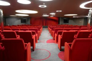 The theater on the ship Le Lyrial