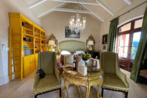 Room at La Res