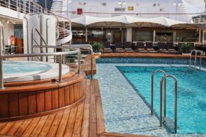 Pool deck on Silver Wind.