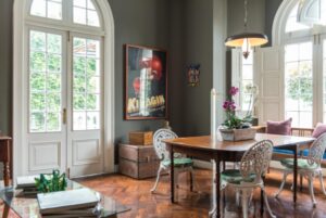 Indoor table and char seating, Sala Villa, Barranco, Peru